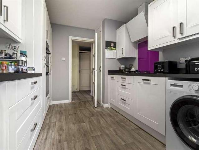 Flat for sale in West Worthing, Worthing