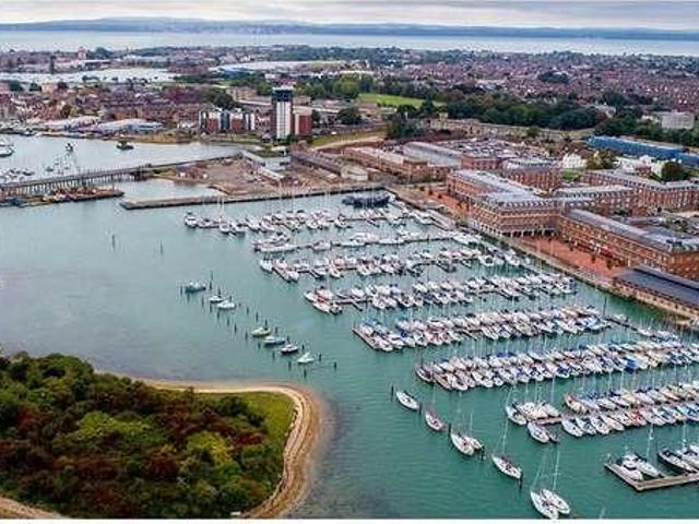 Flat for sale in Priddy's Hard, Middlecroft