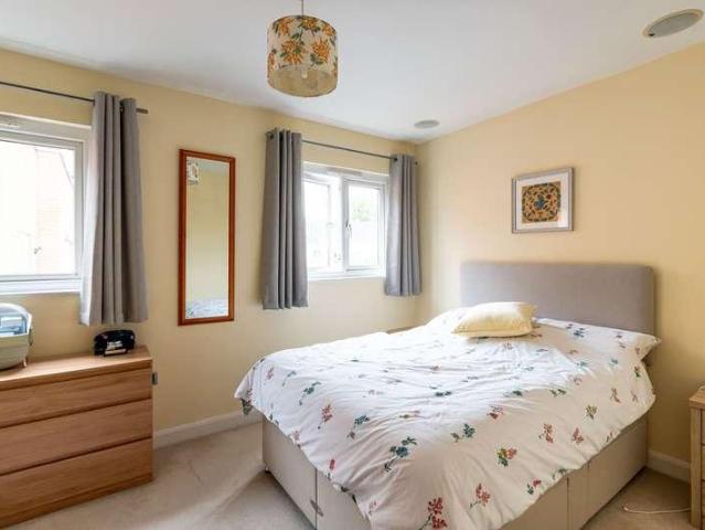 Flat for sale in The Slade, Oxfordshire