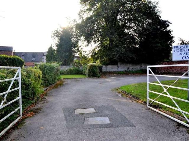 Flat for sale in Cheadle, Greater Manchester