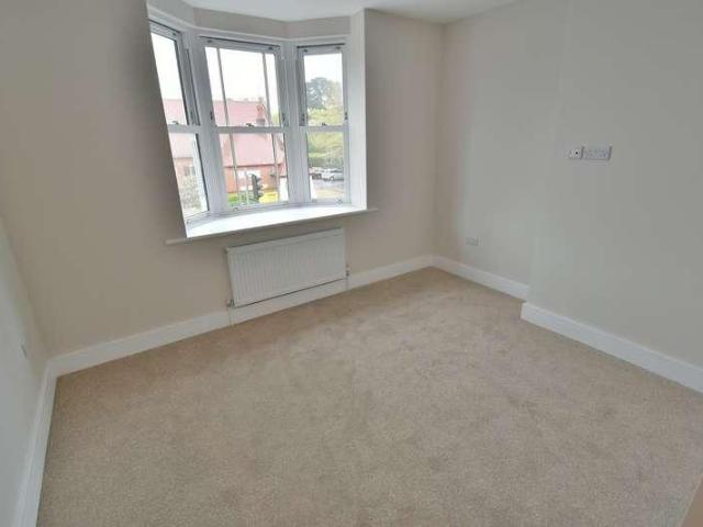 Flat for sale in Tricketts Cross, Ferndown