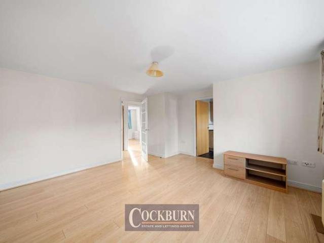 Flat for sale in New Eltham, Greater London