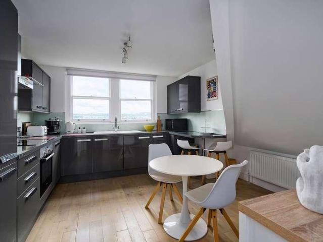 Flat for sale in Lower Weston, Bath