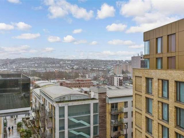 Flat for sale in Round Hill, Brighton & Hove