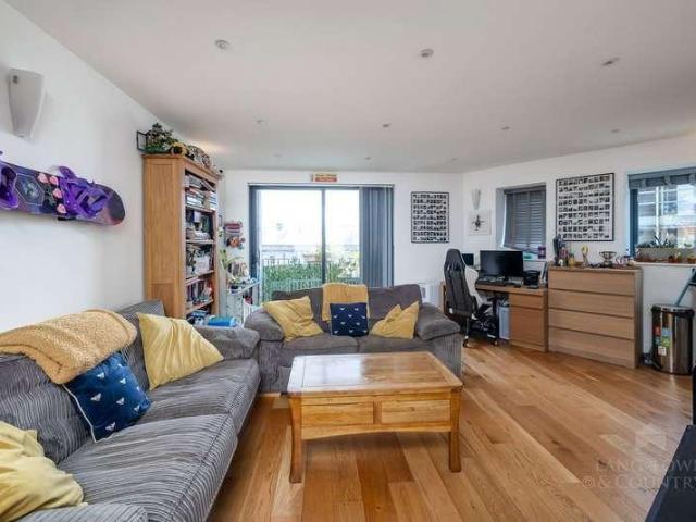 Flat for sale in Stonehouse, Mount Wise