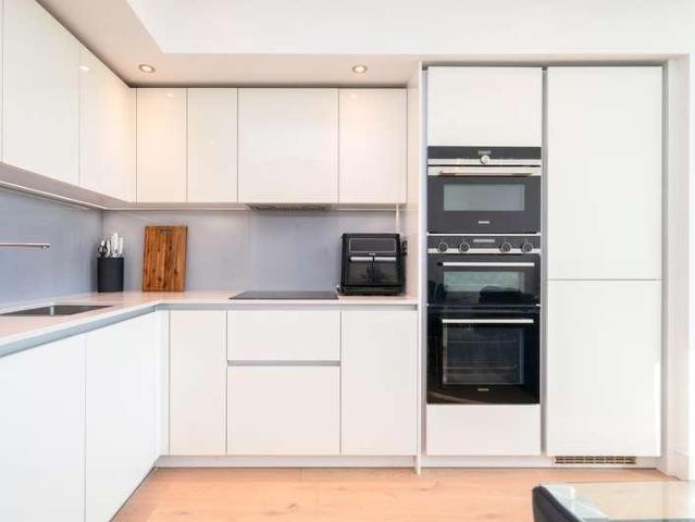 Flat for sale in London Borough of Hillingdon, Greater London