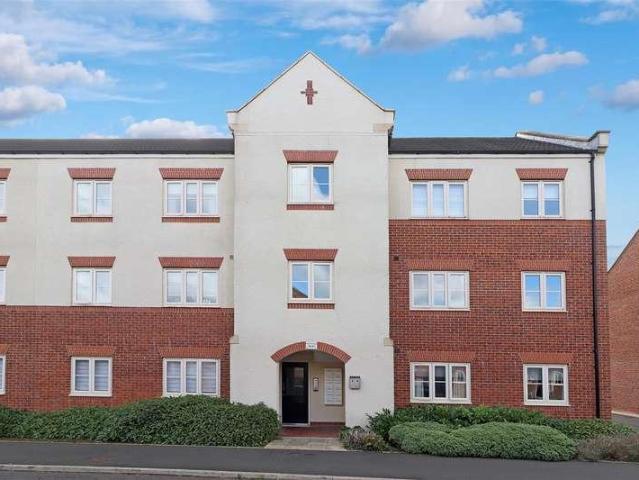 Flat for sale in Shiremoor, North Tyneside
