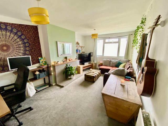 Flat for sale in Elmfield, Ryde