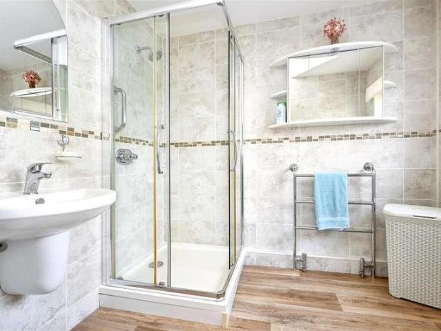 Flat for sale in Upperton, Eastbourne