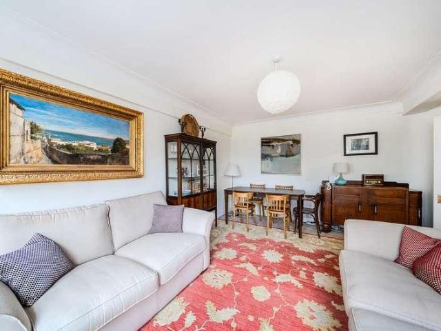 Flat for sale in Chalk Farm, Primrose Hill