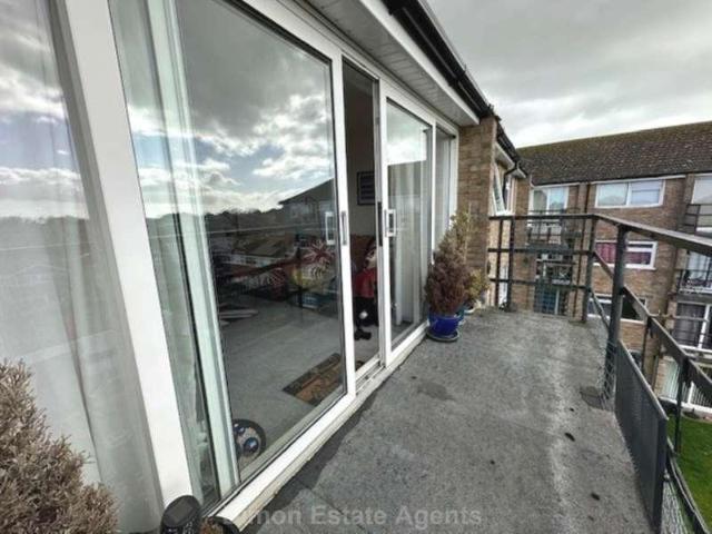 Flat for sale in Privett, Middlecroft