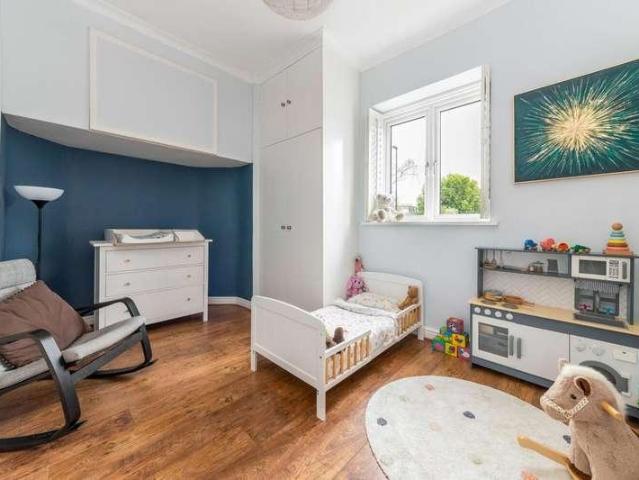 Flat for sale in London Borough of Lewisham, Forest Hill