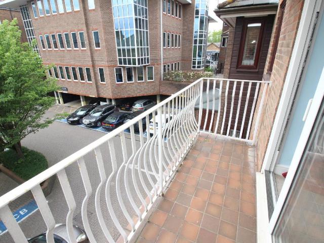 Flat for sale in Woodcote, Epsom