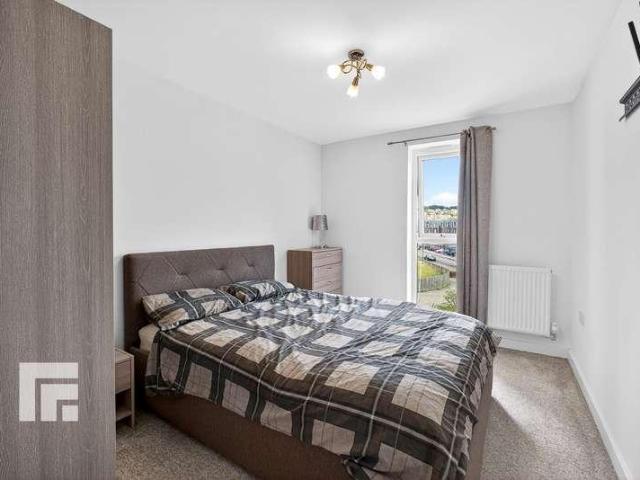 Flat for sale in Barry Island, Barry
