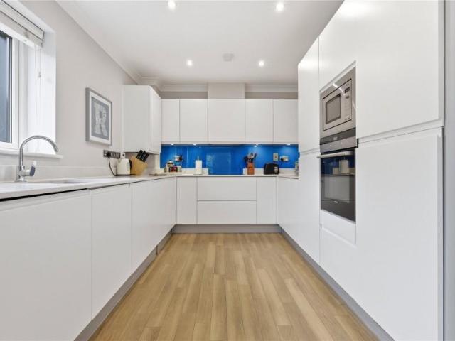 Flat for sale in Pleasant Valley, Duton Hill