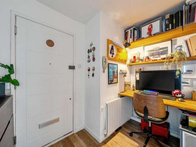 Flat for sale in Horsell, Woking