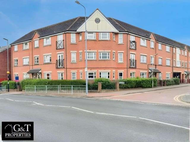 Flat for sale in Plant's Green, Fold Hill