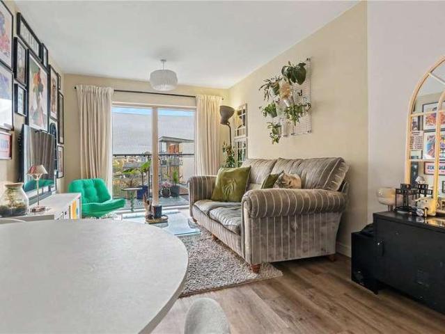 Flat for sale in Lakenham, Norwich