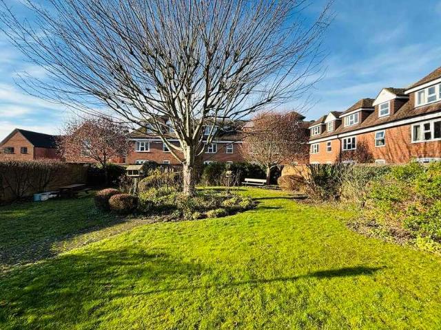 Flat for sale in Enborne, West Berkshire