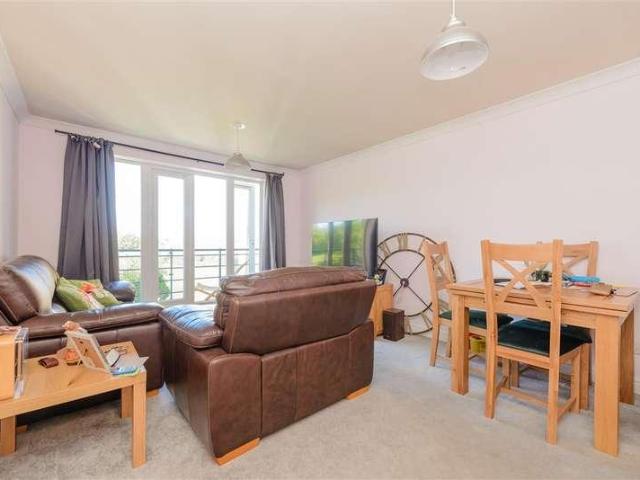 Flat for sale in Troy Town, Rochester
