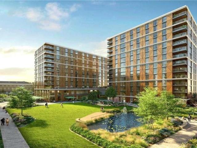 Flat for sale in Birch Green, Lower Halliford