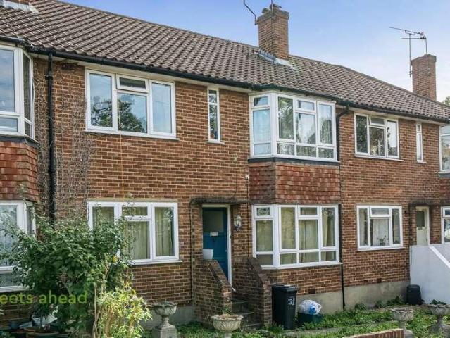 Flat for sale in London Borough of Croydon, Upper Norwood