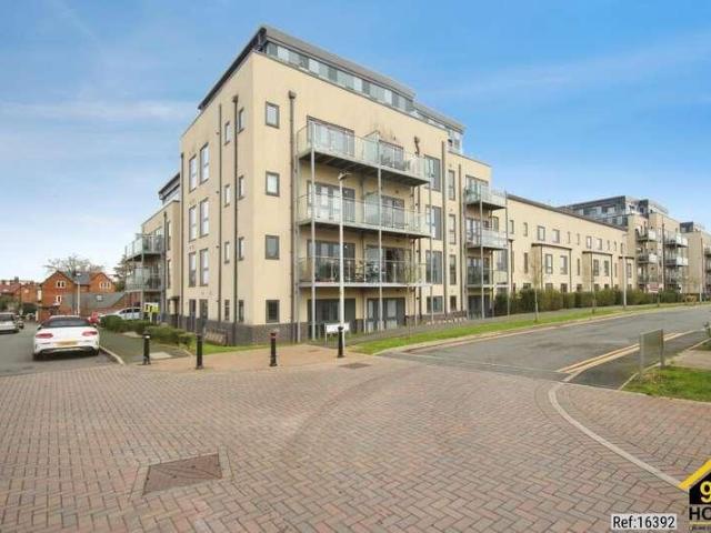 Flat for sale in Milverton, Green Close