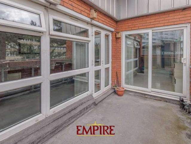 Flat for sale in Calthorpe Fields, West Midlands