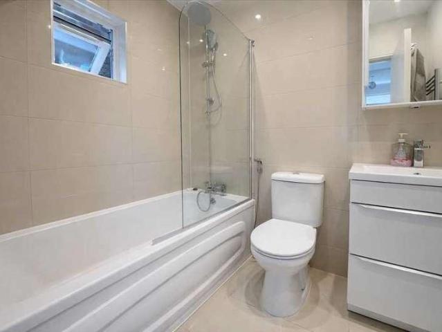 Flat for sale in Wealdstone, Greater London