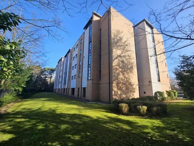 Flat for sale in Georgia, Greater Manchester