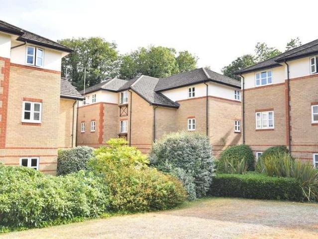 Flat for sale in Reading