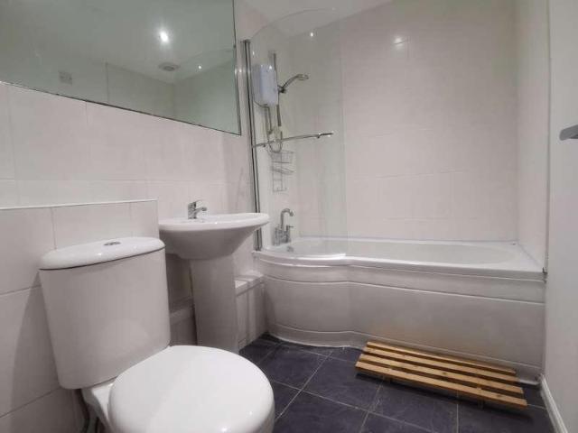 Flat for sale in Blackfriars, Salford