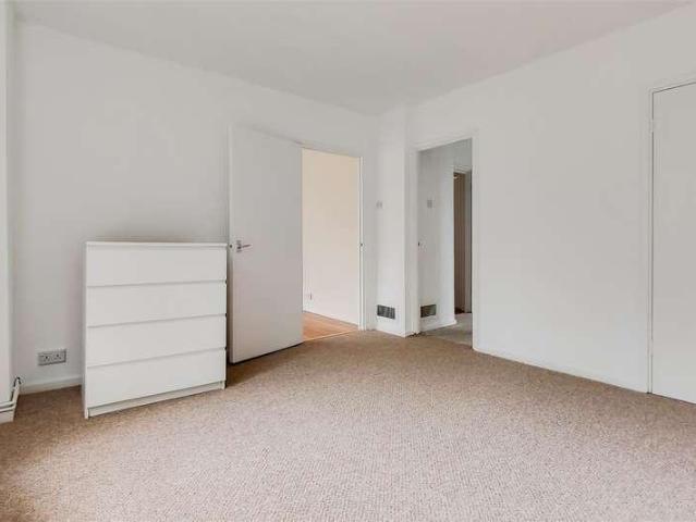 Flat for sale in Greater London