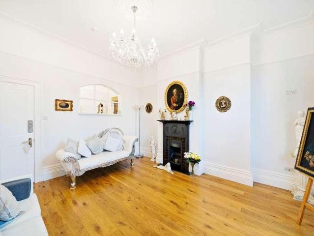 Flat for sale in Weston-super-mare, North Somerset