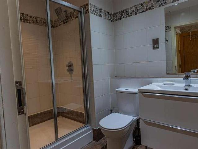 Flat for sale in Brewery Quarter, Cardiff