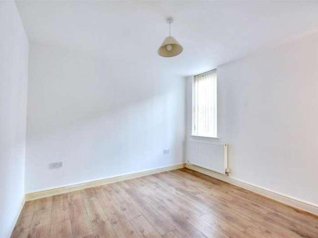 Flat for sale in Caldermill, East Midlands