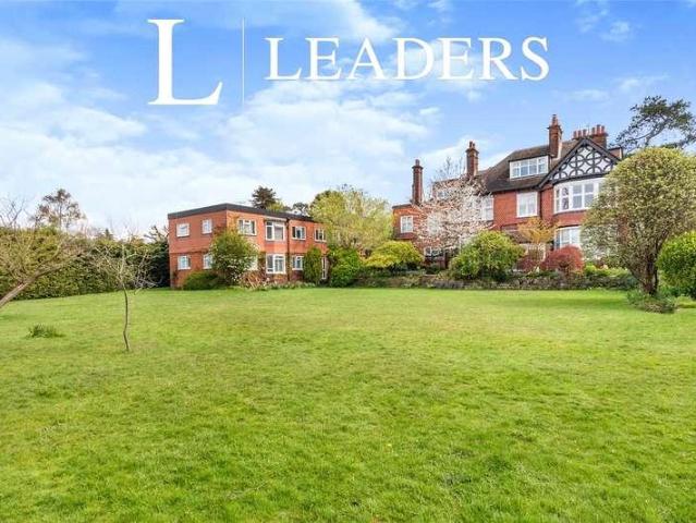 Flat for sale in Reigate, Reigate and Banstead