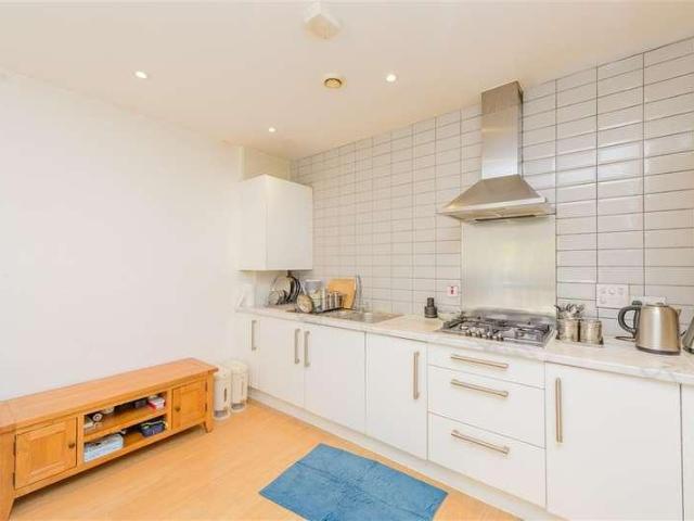 Flat for sale in Barnehurst, Greater London