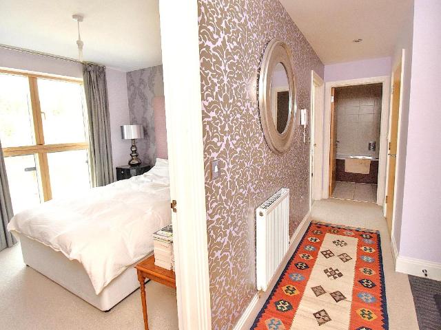 Flat for sale in Sevenoaks, The Butts