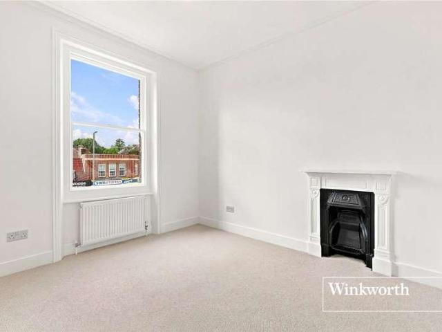 Flat for sale in London Borough of Barnet, Greater London