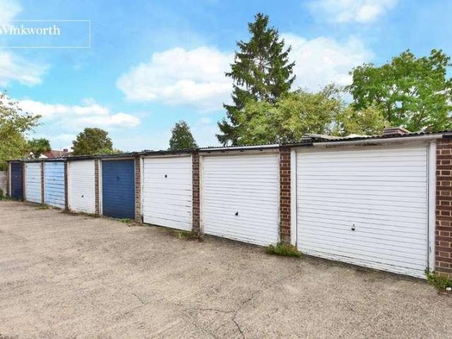 Flat for sale in London Borough of Sutton, Greater London