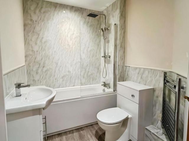 Flat for sale in Maney, Sutton Coldfield