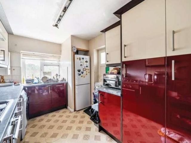 Flat for sale in Northwood, Northwood