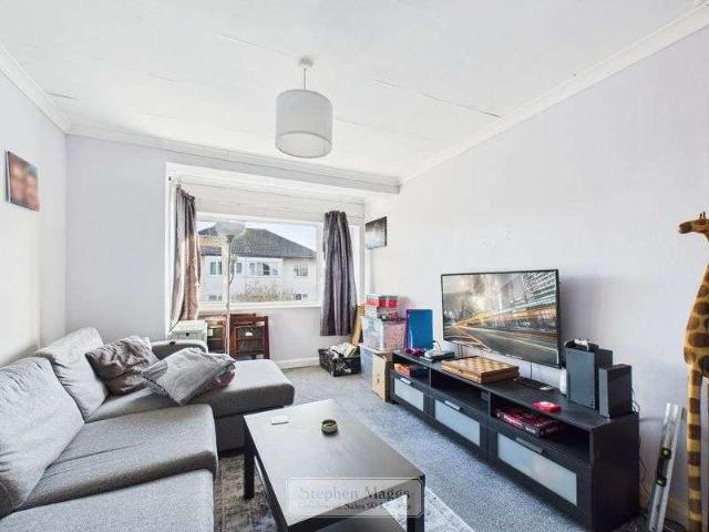 Flat for sale in Feckenham, City Of Bristol