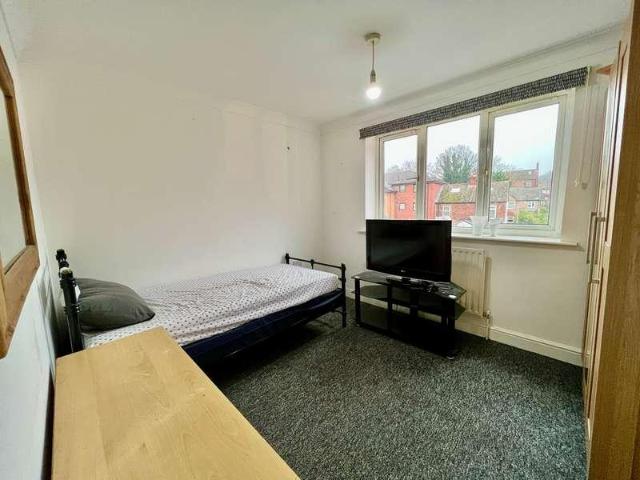 Flat for sale in Grantham, Barholm