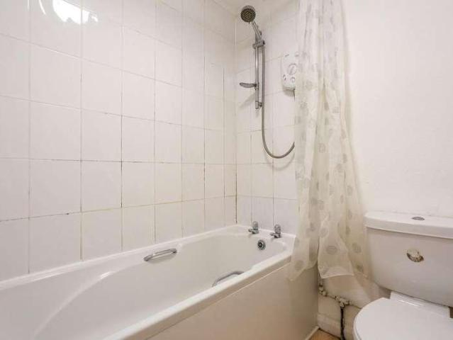Flat for sale in Queen's Park, Brighton & Hove