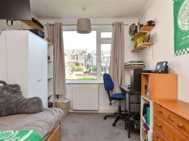 Flat for sale in Round Hill, Brighton & Hove