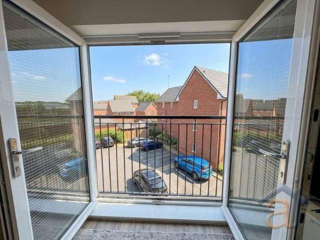 Flat for sale in Southport, Sefton
