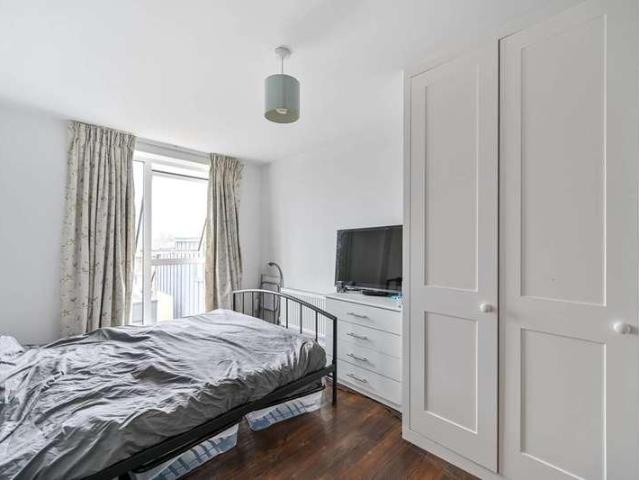 Flat for sale in Surbiton, Isle Of Man
