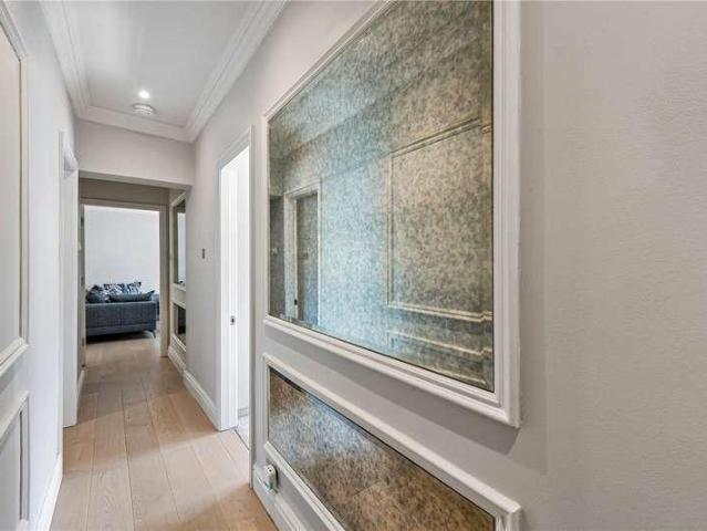 Flat for sale in Barnsbury, Greater London
